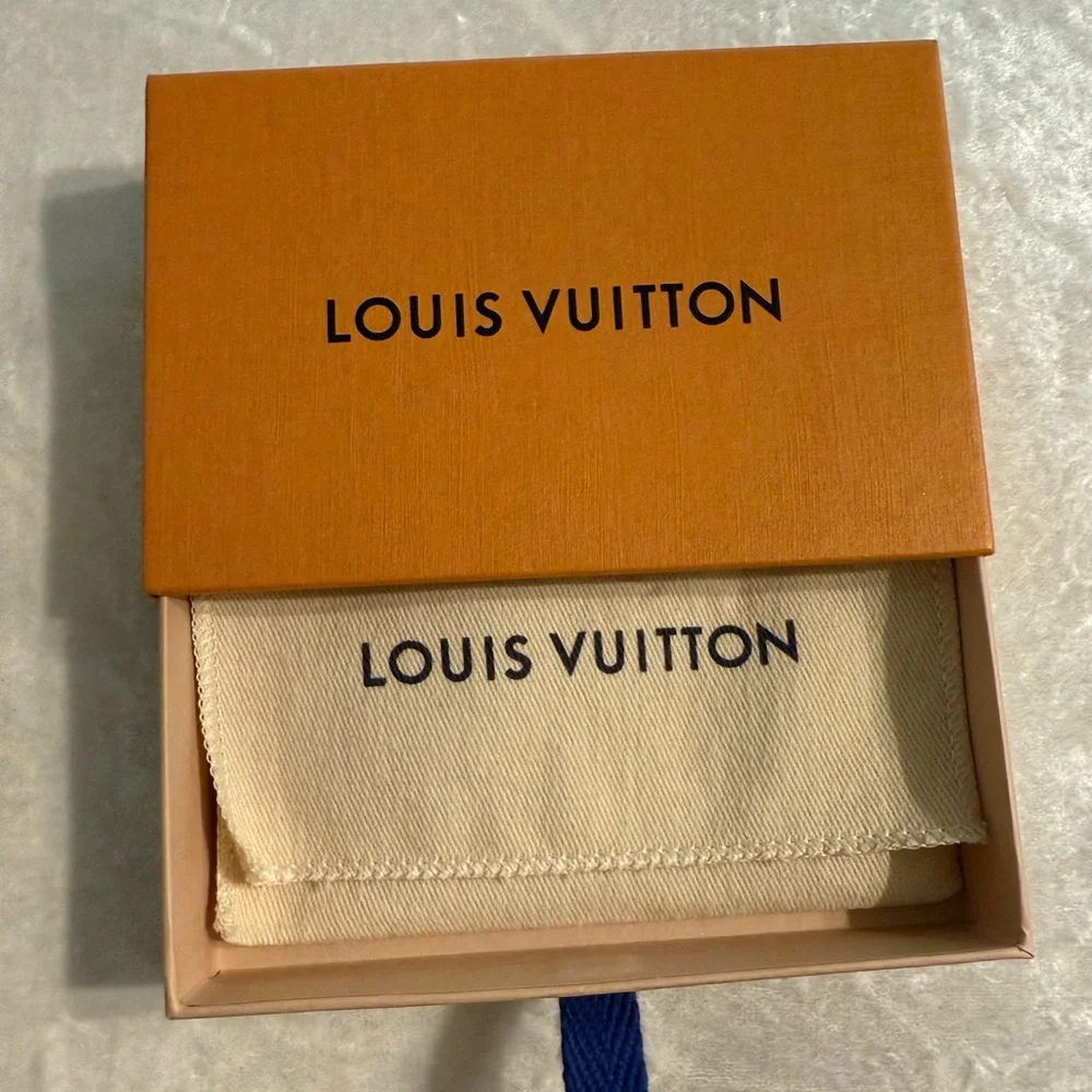 Authentic Louis Vuitton 2” Gold Earrings - Picture 6 of 11